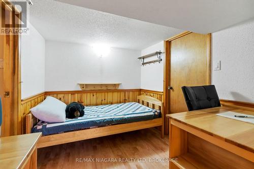 1671 King Street E, Hamilton (Delta), ON - Indoor Photo Showing Bedroom