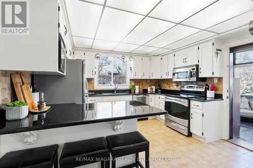 1671 King Street E, Hamilton (Delta), ON - Indoor Photo Showing Kitchen With Double Sink