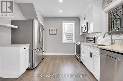 241 Wesley Street, Mississippi Mills, ON - Indoor Photo Showing Kitchen