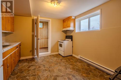 39 Bannister Street, Mount Pearl, NL - Indoor Photo Showing Laundry Room