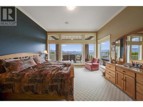 659 Arbor View Drive, Kelowna, BC - Indoor Photo Showing Bedroom