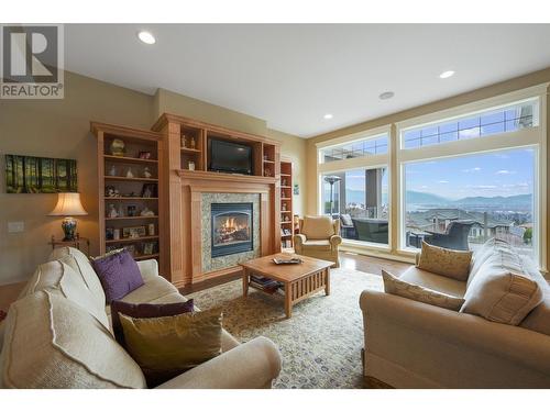 659 Arbor View Drive, Kelowna, BC - Indoor Photo Showing Living Room With Fireplace