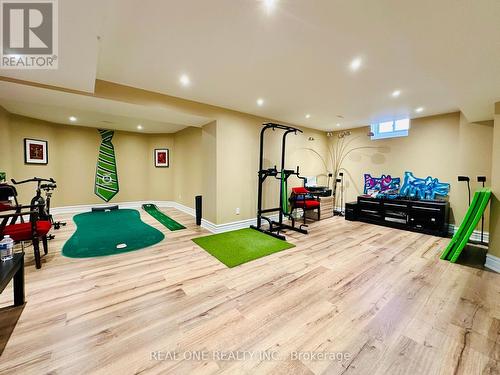 18 Henricks Crescent, Richmond Hill, ON - Indoor Photo Showing Basement