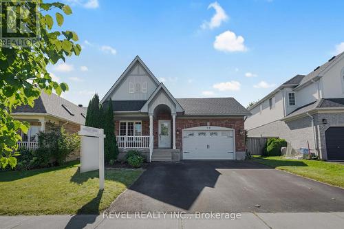 32 Sherwood Street, Orangeville, ON - Outdoor With Facade