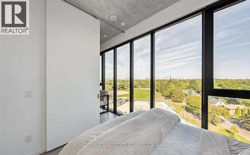 Ph807 - 7 Smith Crescent, Toronto, ON - Indoor Photo Showing Bedroom