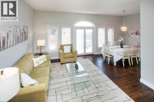 2151 Marc Lane, Burlington, ON - Indoor Photo Showing Living Room