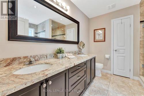 920 Stone Church Road E, Hamilton, ON - Indoor Photo Showing Bathroom