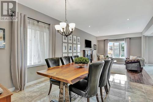 920 Stone Church Road E, Hamilton, ON - Indoor Photo Showing Dining Room