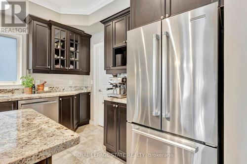 920 Stone Church Road E, Hamilton, ON - Indoor Photo Showing Kitchen