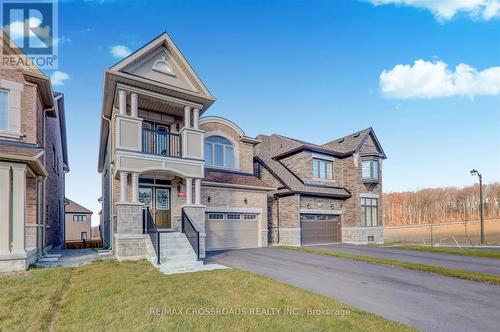 132 Carriage Shop Bend, East Gwillimbury, ON - Outdoor With Facade