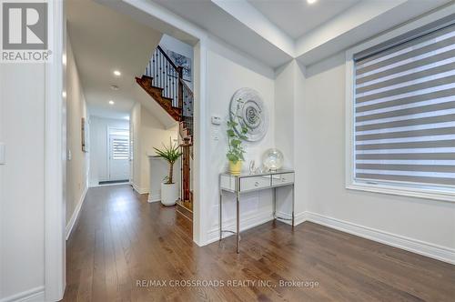 132 Carriage Shop Bend, East Gwillimbury, ON - Indoor Photo Showing Other Room