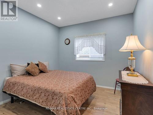 73 Baybrook Road, Brampton, ON - Indoor Photo Showing Bedroom