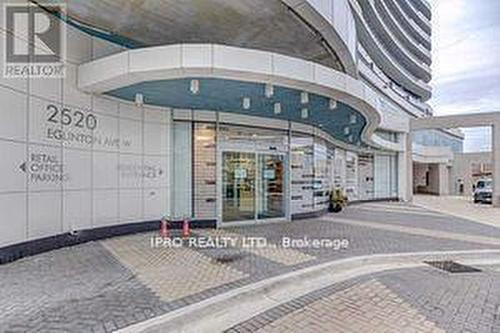 822 - 2520 Eglinton Avenue W, Mississauga, ON - Outdoor