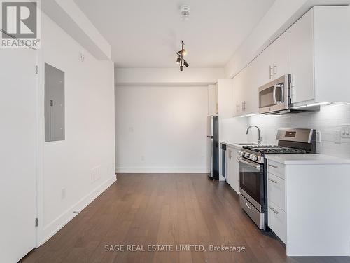 106 - 1183 Dufferin Street, Toronto, ON - Indoor Photo Showing Kitchen