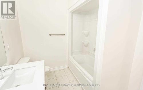 313 - 640 Sauve Street, Milton, ON - Indoor Photo Showing Bathroom