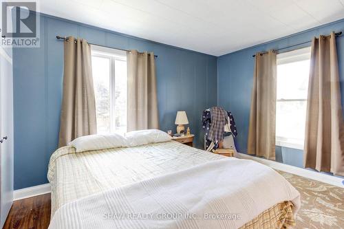 37 Elora Street S, Minto, ON - Indoor Photo Showing Bedroom