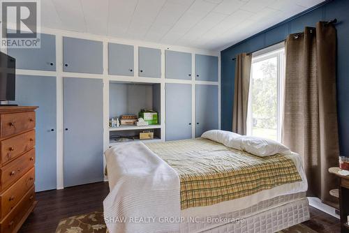 37 Elora Street S, Minto, ON - Indoor Photo Showing Bedroom