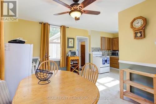 37 Elora Street S, Minto, ON - Indoor Photo Showing Dining Room