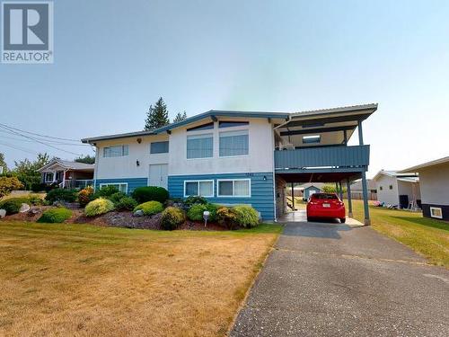 7342 Field Street, Powell River, BC - Outdoor