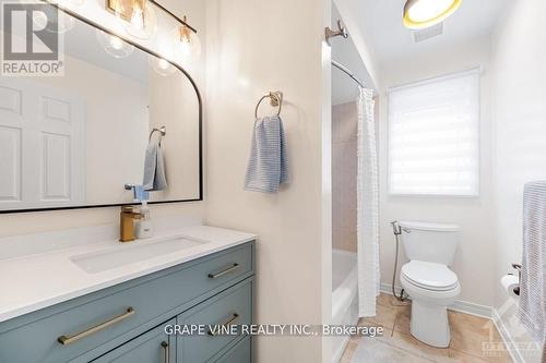 109 Shirley'S Brook Drive, Ottawa, ON - Indoor Photo Showing Bathroom