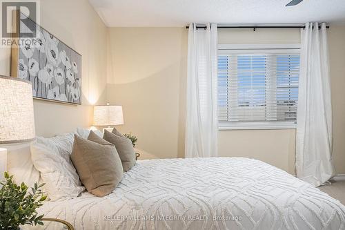 311 Gallantry Way, Ottawa, ON - Indoor Photo Showing Bedroom