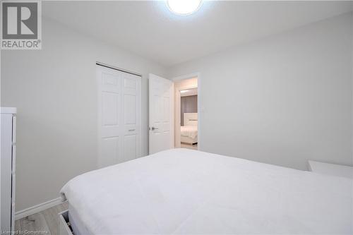 201 Erinbrook Drive, Kitchener, ON - Indoor Photo Showing Bedroom