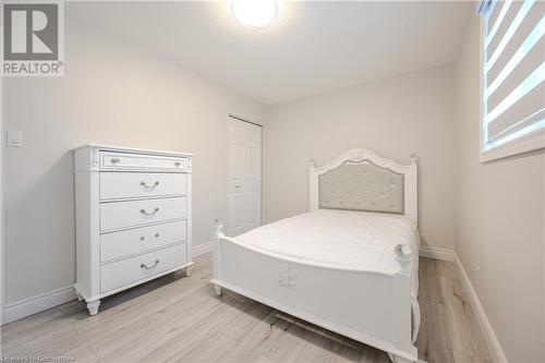 201 Erinbrook Drive, Kitchener, ON - Indoor Photo Showing Bedroom