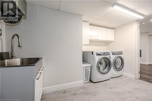 201 Erinbrook Drive, Kitchener, ON - Indoor Photo Showing Laundry Room