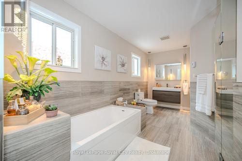 6 White Pine Way, Guelph (Village), ON - Indoor Photo Showing Bathroom