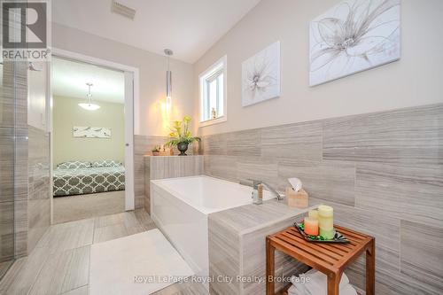 6 White Pine Way, Guelph (Village), ON - Indoor Photo Showing Bathroom