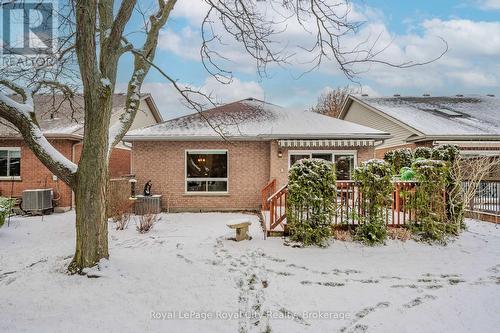 6 White Pine Way, Guelph (Village), ON - Outdoor