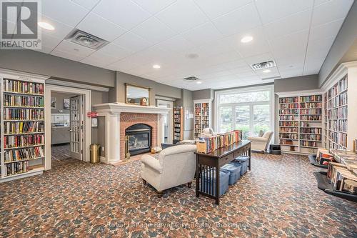 6 White Pine Way, Guelph (Village), ON - Indoor With Fireplace