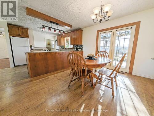 101 Salem Road, South Bruce Peninsula, ON - Indoor Photo Showing Dining Room