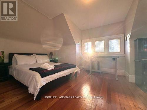 147 Madison Avenue, Toronto, ON - Indoor Photo Showing Bedroom