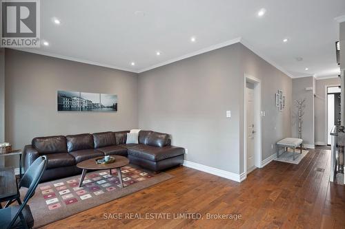 57 Market Garden Mews, Toronto, ON - Indoor Photo Showing Living Room