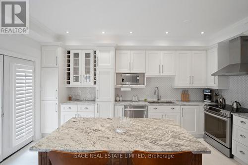 57 Market Garden Mews, Toronto, ON - Indoor Photo Showing Kitchen With Upgraded Kitchen