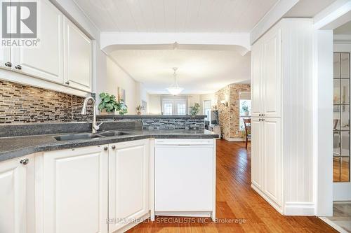 340 Sardinia Drive, Mississauga, ON - Indoor Photo Showing Kitchen With Double Sink