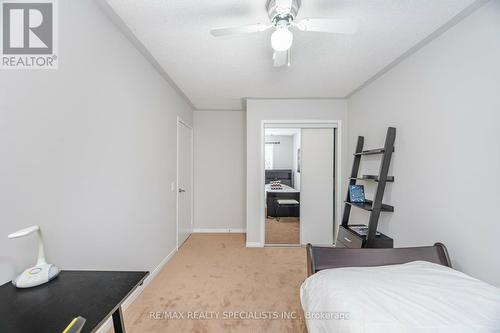 340 Sardinia Drive, Mississauga, ON - Indoor Photo Showing Bedroom