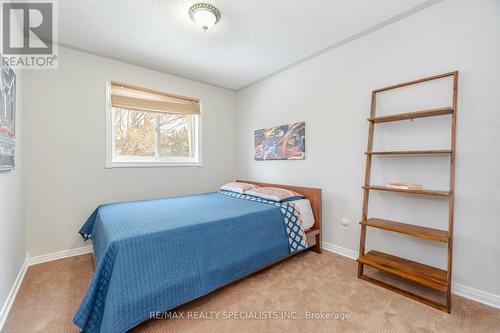 340 Sardinia Drive, Mississauga, ON - Indoor Photo Showing Bedroom