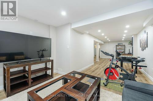 340 Sardinia Drive, Mississauga, ON - Indoor