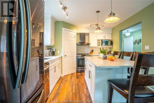 83 Smithfield Circle, Chatham, ON - Indoor Photo Showing Kitchen With Upgraded Kitchen