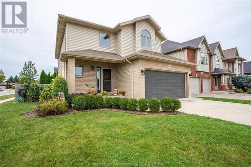 83 Smithfield Circle, Chatham, ON - Outdoor With Facade