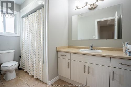 83 Smithfield Circle, Chatham, ON - Indoor Photo Showing Bathroom