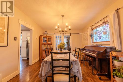 335 Bloor St W, Sault Ste. Marie, ON - Indoor Photo Showing Dining Room