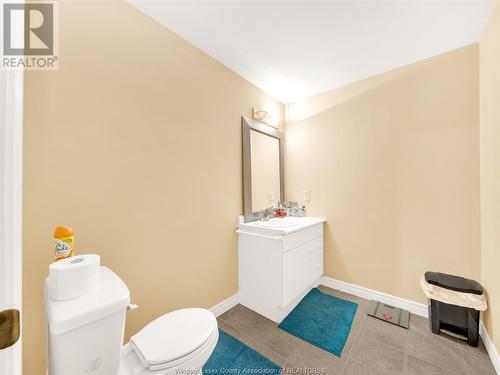 132 Prince Albert Street North, Kingsville, ON - Indoor Photo Showing Bathroom