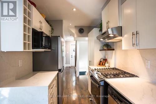 73 Hanna Road, Toronto, ON - Indoor Photo Showing Kitchen