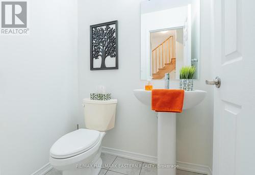 9 - 279 Danzatore Path, Oshawa (Windfields), ON - Indoor Photo Showing Bathroom