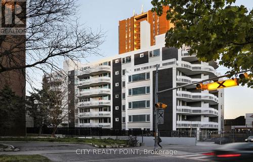 708 - 11 Walmer Street, Toronto, ON - Outdoor With Balcony With Facade