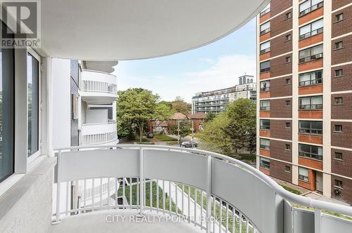 708 - 11 Walmer Street, Toronto, ON - Outdoor With Balcony