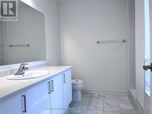 184 Elliot Avenue W, Centre Wellington, ON - Indoor Photo Showing Bathroom